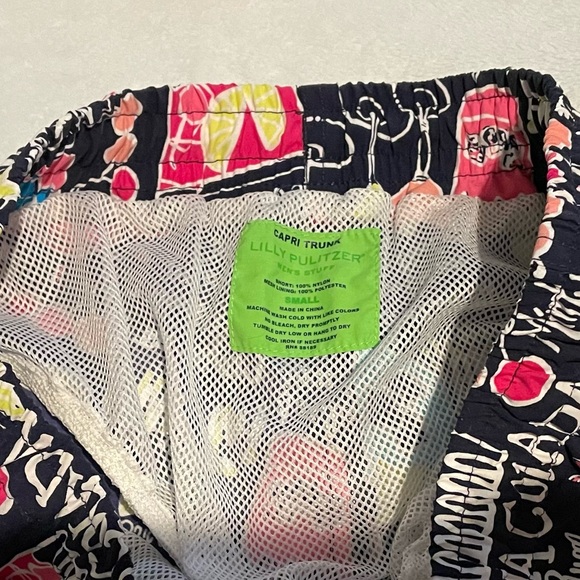 NWT Lilly Pulitzer Drinks on Me Men’s Swim Trunks - Picture 2 of 3